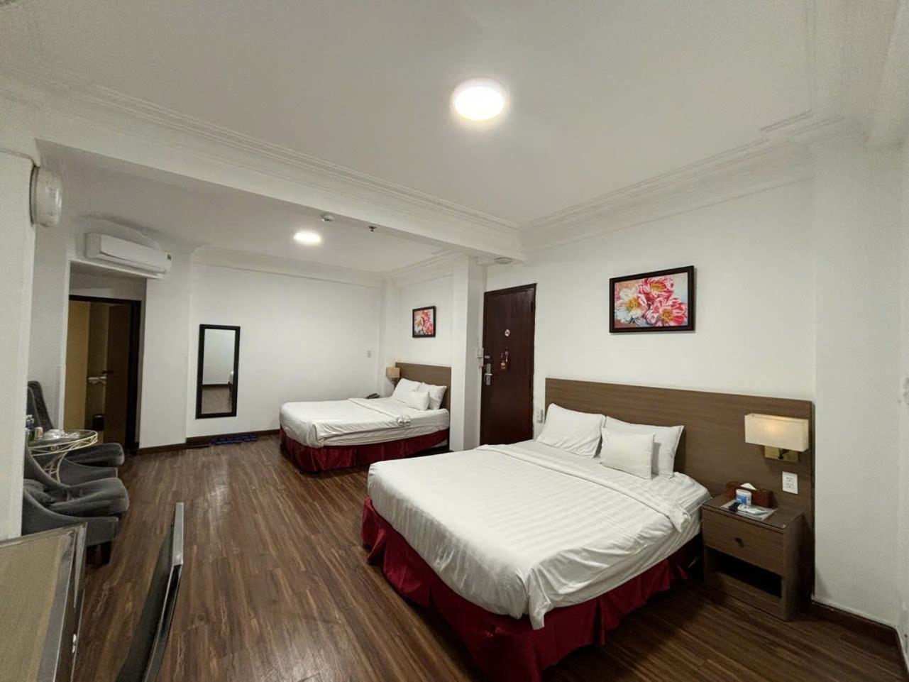 A25 Hotel - 14 Pho Duc Chinh Хошимин Экстерьер фото