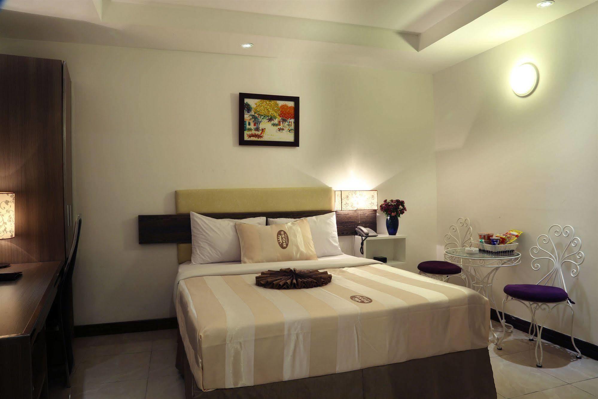 A25 Hotel - 14 Pho Duc Chinh Хошимин Экстерьер фото